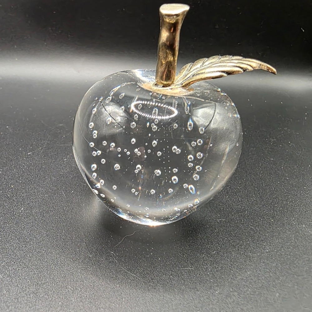 ART GLASS APPLE Controlled Bubbles Clear‎ Brass Stem & Leaf Vintage Paperweight